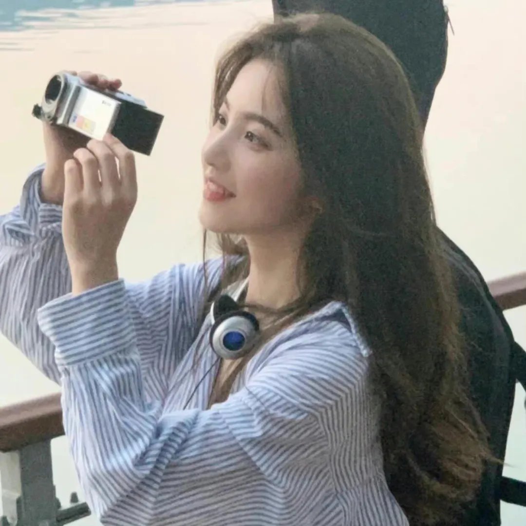 心里美 海报